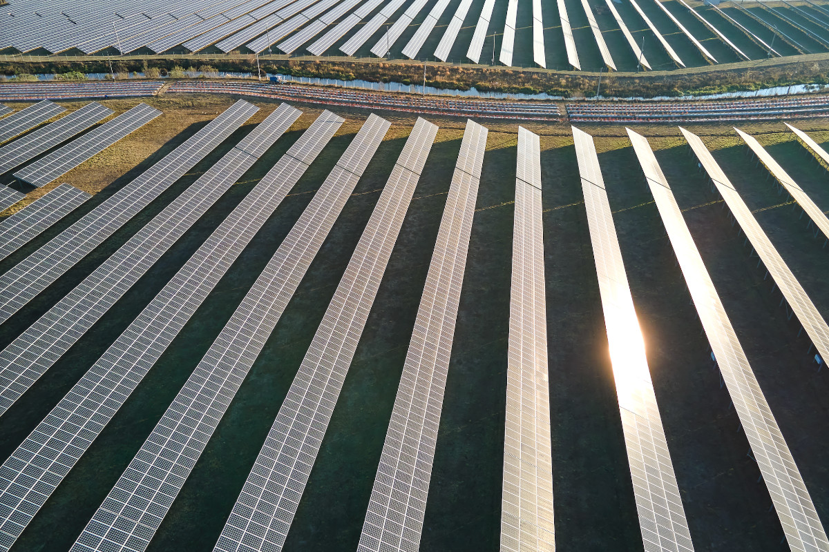 Large-Scale Solar Projects in the U.S.: Challenges and Opportunities in ...